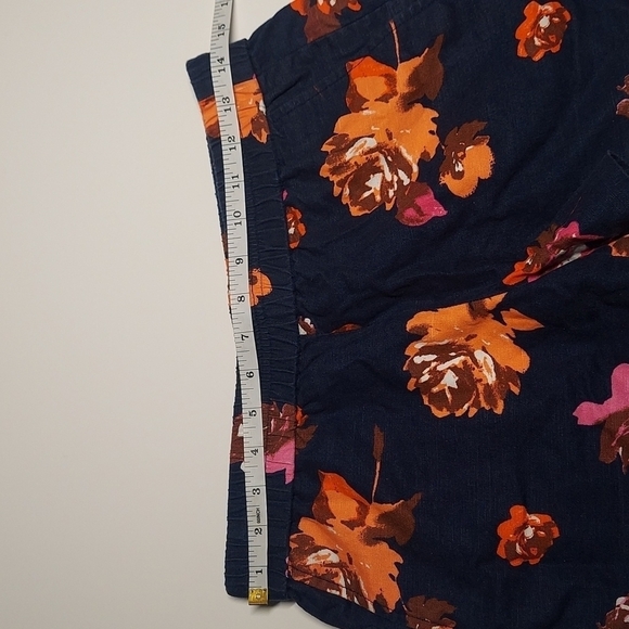 J.Crew Factory Navy Blue Floral Pull On Short Size 2 - Picture 5 of 11